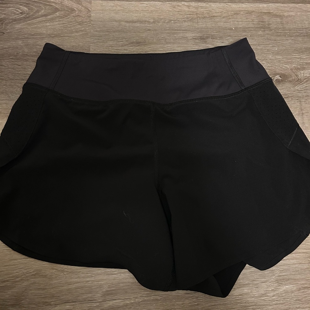 Athleta Run With It 4.5” Short